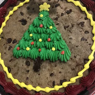 Christmas tree chocolate chip cookie cake at bayshore publix, south tampa