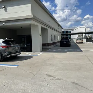 Parking garage