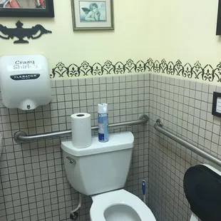 Clean ladies bathroom!