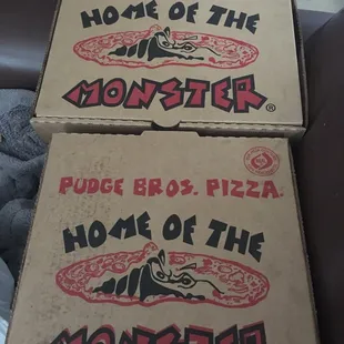 The delivery for my pizza &amp; apple calzone for dessert