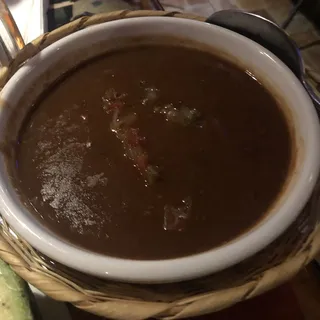 Cazuela De Frijoles (con Carne Asada O Molida O Chicharron)