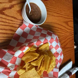 Chips and salsa yum!