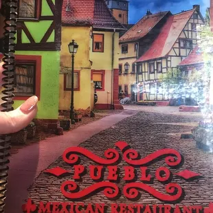 Been here before love the free chips and Salsa and their super quick service!