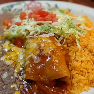 Small chicken enchilada dinner