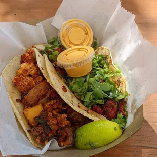 Taco Bueno and Taco Nes