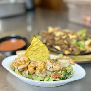 Shrimp guacamole ranchero