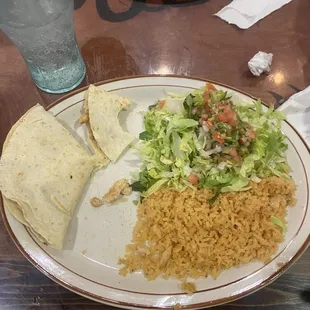 Sprite, quesadilla fajita