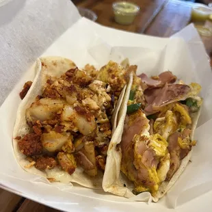 Taco Bueno (L) and Taco Azteca (R)