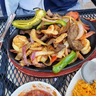 Three amigos fajitas