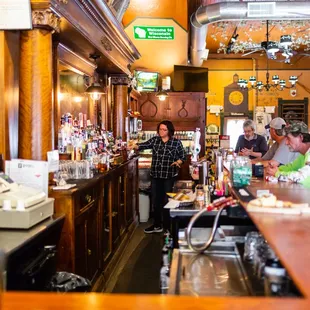 Puempel's Olde Tavern