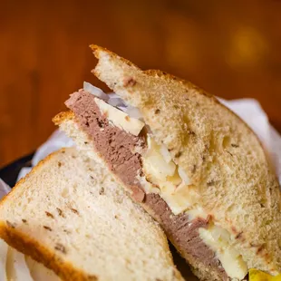 Puempel's Olde Tavern