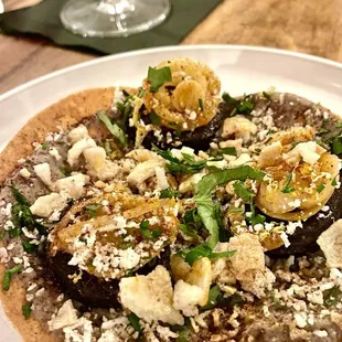 Mushroom Sausage Tostada | Instagram @restaurant_aholic
