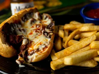 Papis Mexican Restaurant & Bar