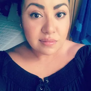 Liliana V.