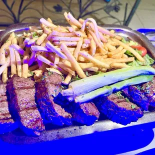 PICAÑA - whole culotte, sliced and served on sizzling platter for two people