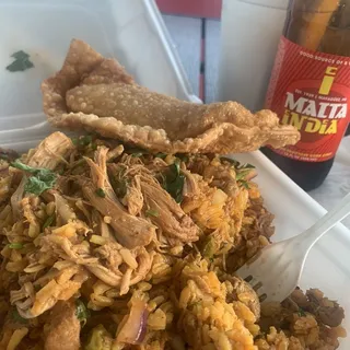 Empanadas de Carne O Pollo