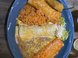 Las Glorias Grill Mexican Food