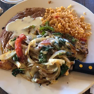 Pollo adobe with flour tortillas