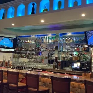 sushi and sashimi, interior