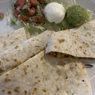 Chicken Quesadilla with pico de gallo/sour cream/quacamole