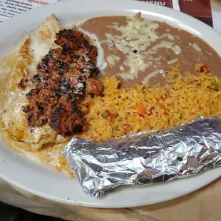 a plate of mexican food