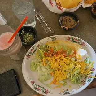 a plate of mexican food