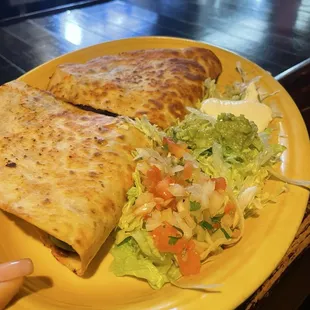 Quesadilla Hawaiana   Lunch