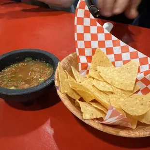Salsa and chips