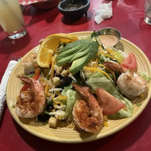 Grilled shrimp salad w/ chipotle dressing
