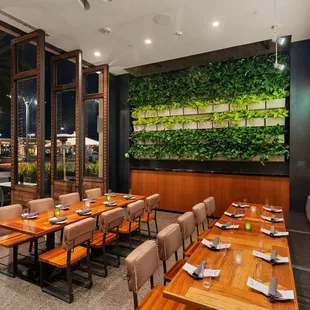 Craig &amp; Karl Space for a family-style event