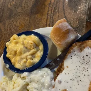 Chicken Fried Chicken, macaroni and cheese, mashed potatoes, and dinner roll