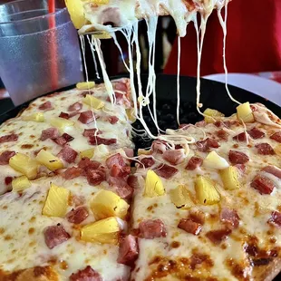 2 Extra Large Cheese Pizzas