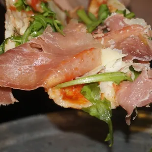 10&quot; Pizza 500 with Prosciutto instead of Salami (5/5)