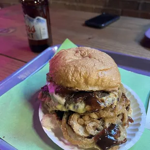 Bacon/onion straw burger