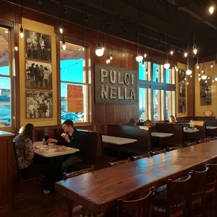 sushi and sashimi, interior