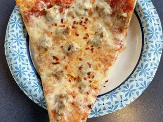 Pinos Pizzeria