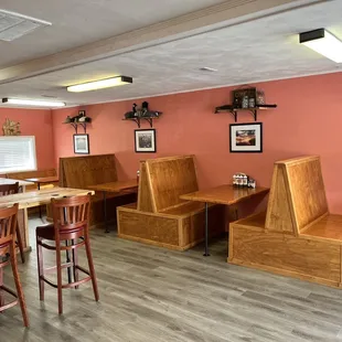 sushi and sashimi, interior