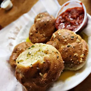 Garlic knots