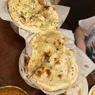 Butter Naan Garlic Nan Bread