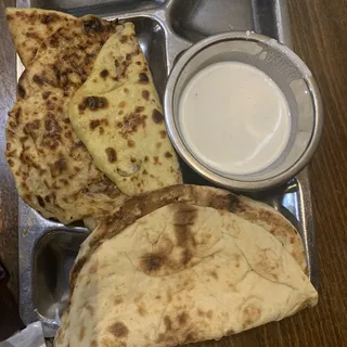 Mulli Paratha and Raita