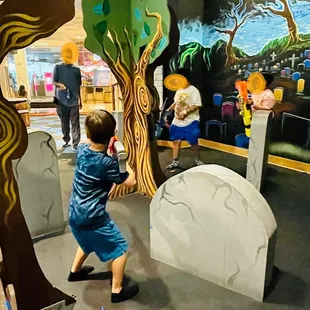 "Put your hands up!"