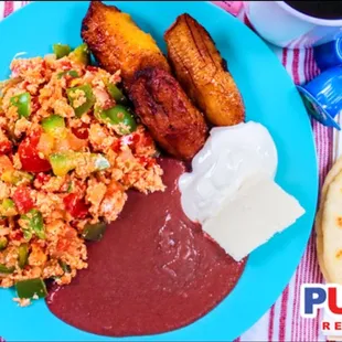 Desayuno Tipico Salvadoreño