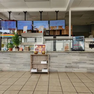sushi and sashimi, interior