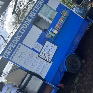 a blue food truck