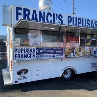 Franci's Pupusas