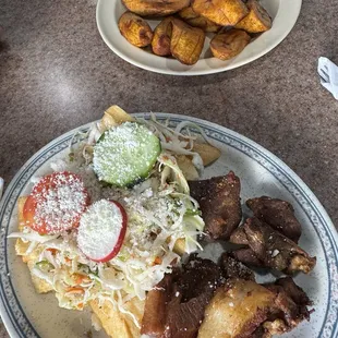 chicken wings and fried chicken, food