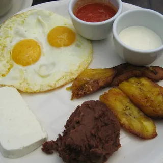 Desayuno Salvadoreno
