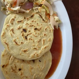 They give you a lot of Extra Curtido and salsa