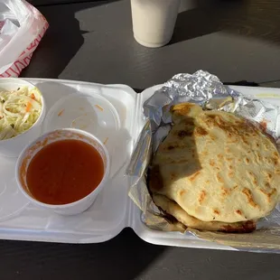 3 pupusas