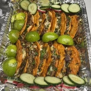 Tacos de Birria con consomé